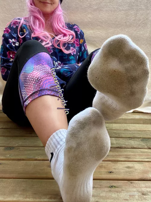 [F] Want them in your face? by Spicydarcy_