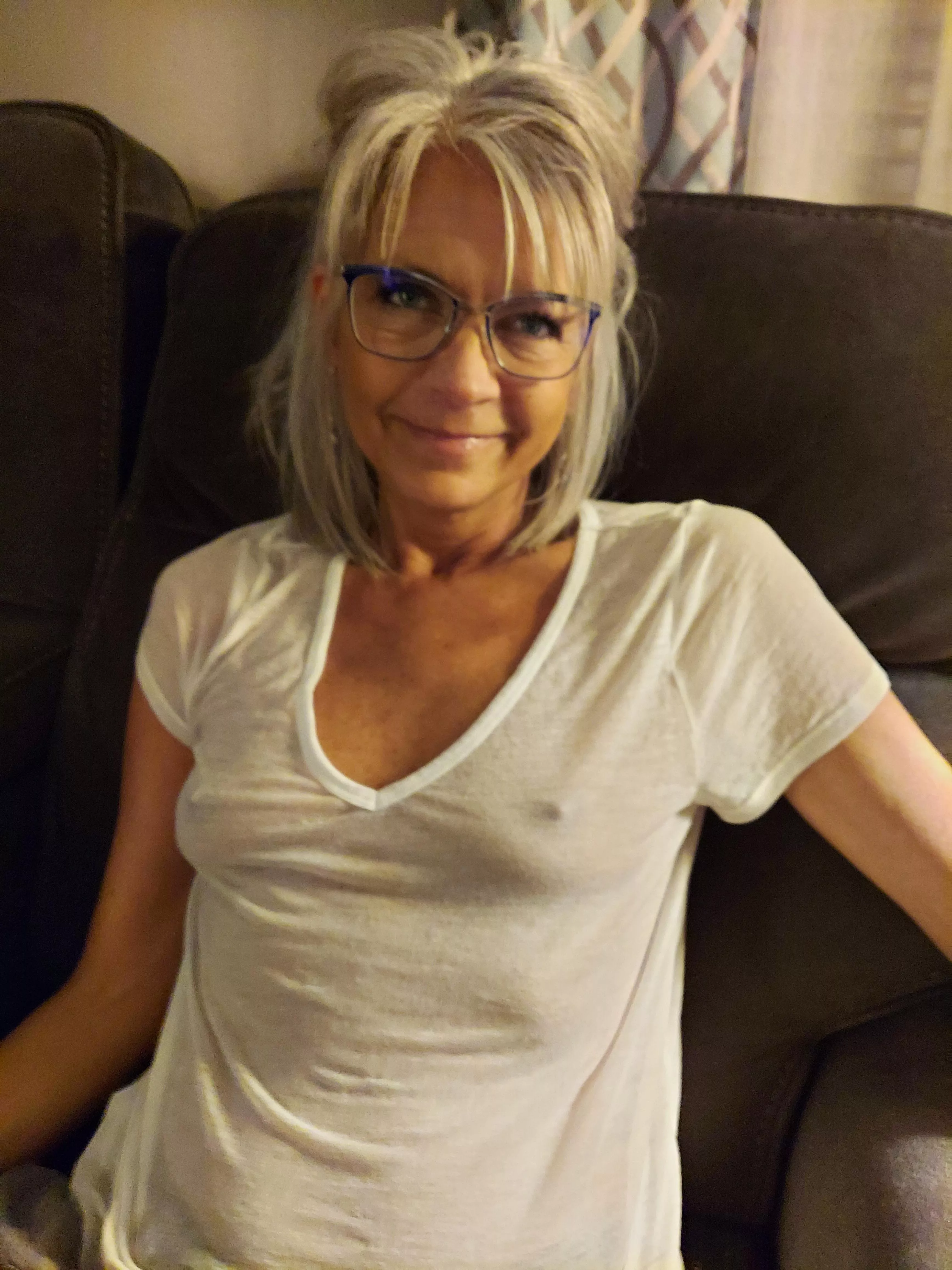 F53 Movie night with my sexy wife! posted by craig_feeler