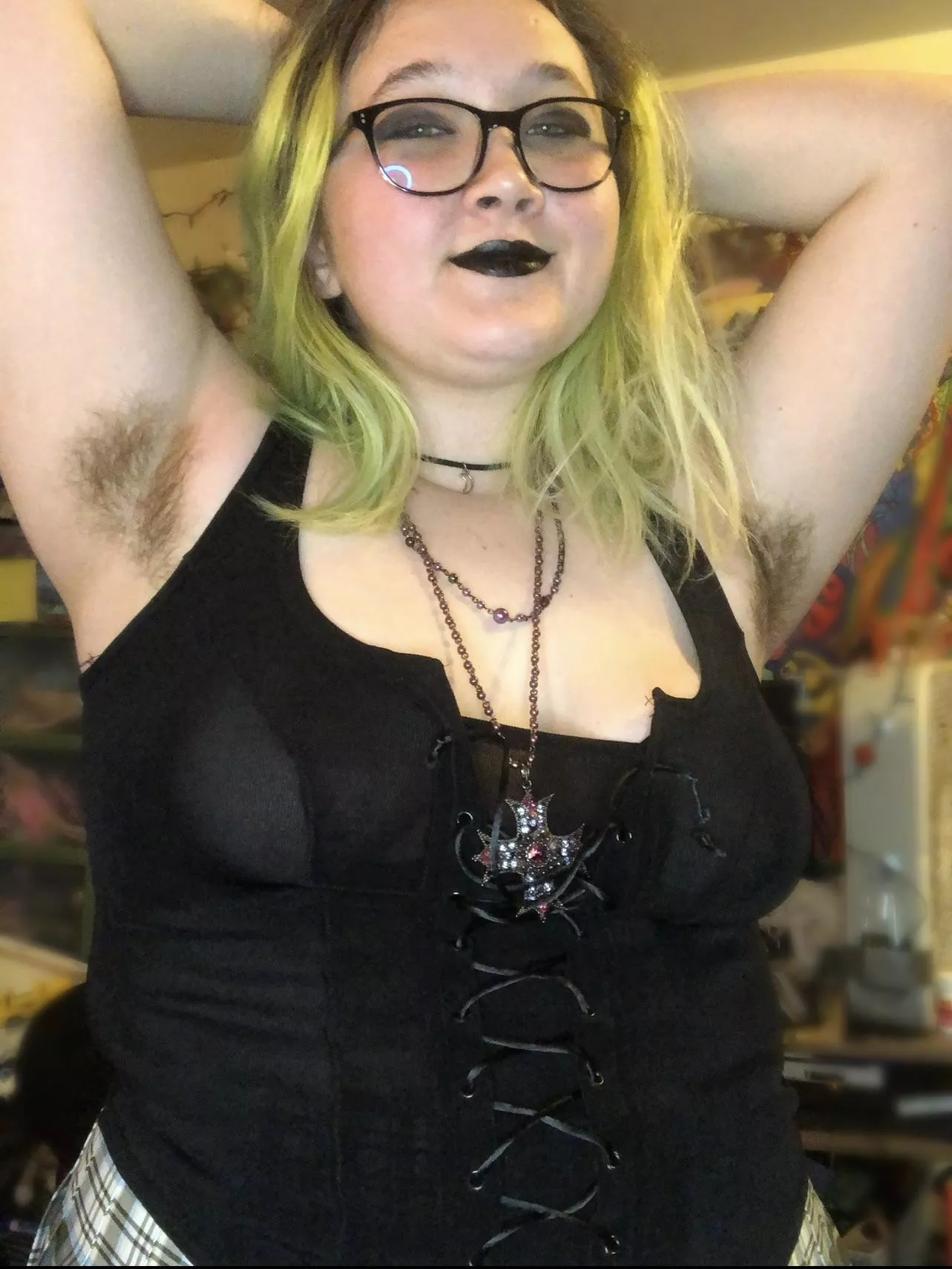 Get to sniffin posted by nymphosir3n