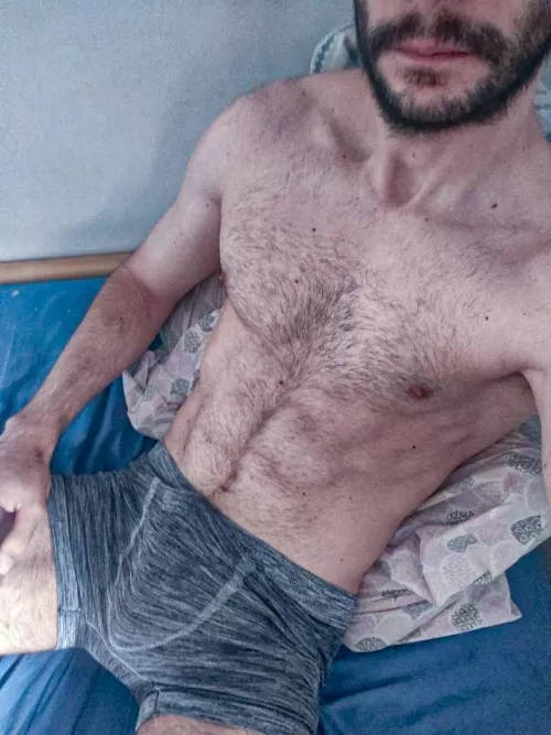 Give me a hand? by padroca