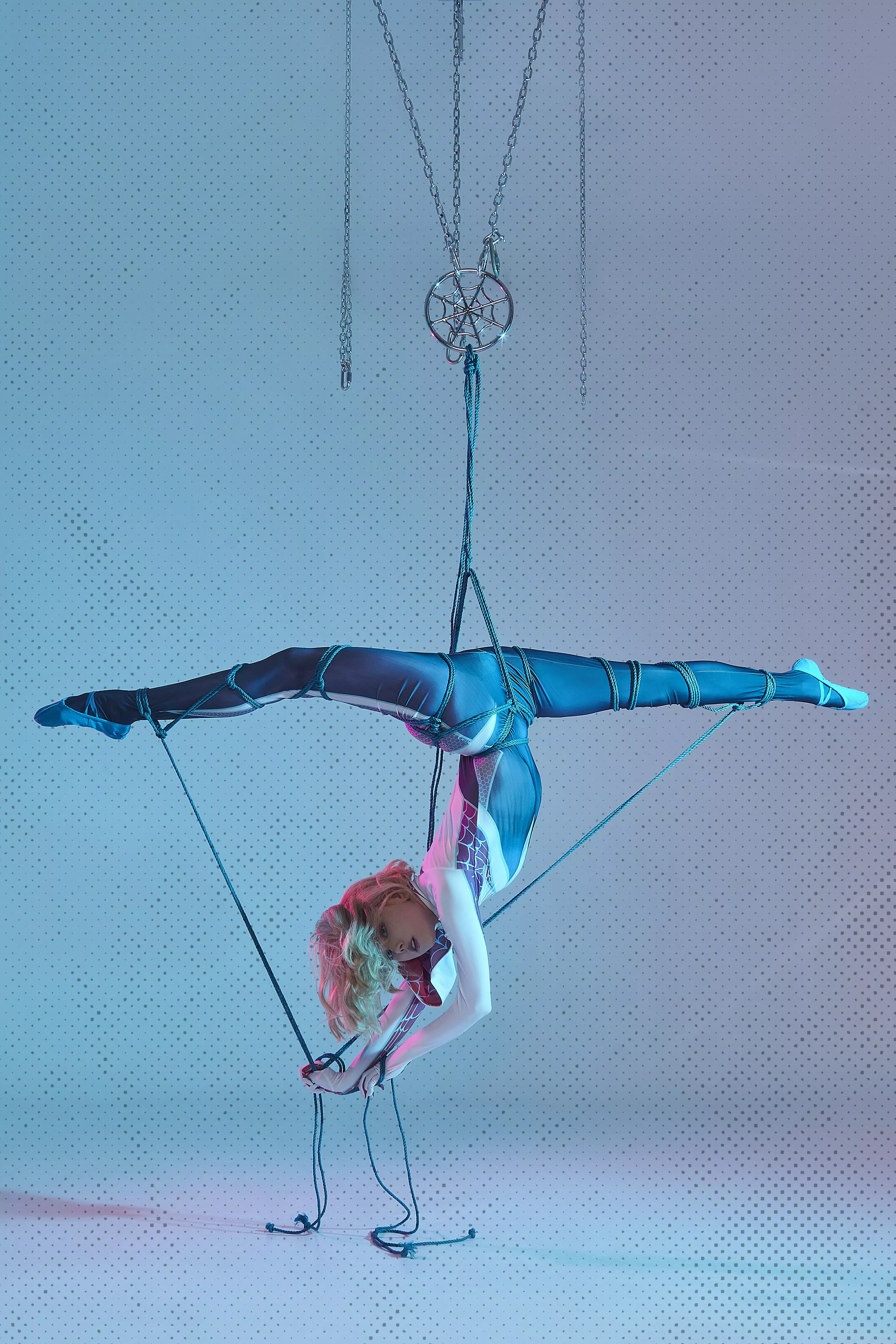 Gwen Stacy by LoNightmare posted by LoNightmare_