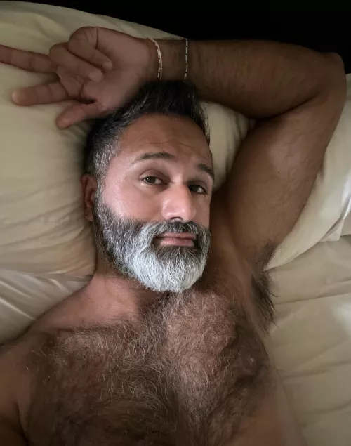 Hairy daddy, hairy 40. Love younger bottoms HMU samchatting6 by samchatsnap