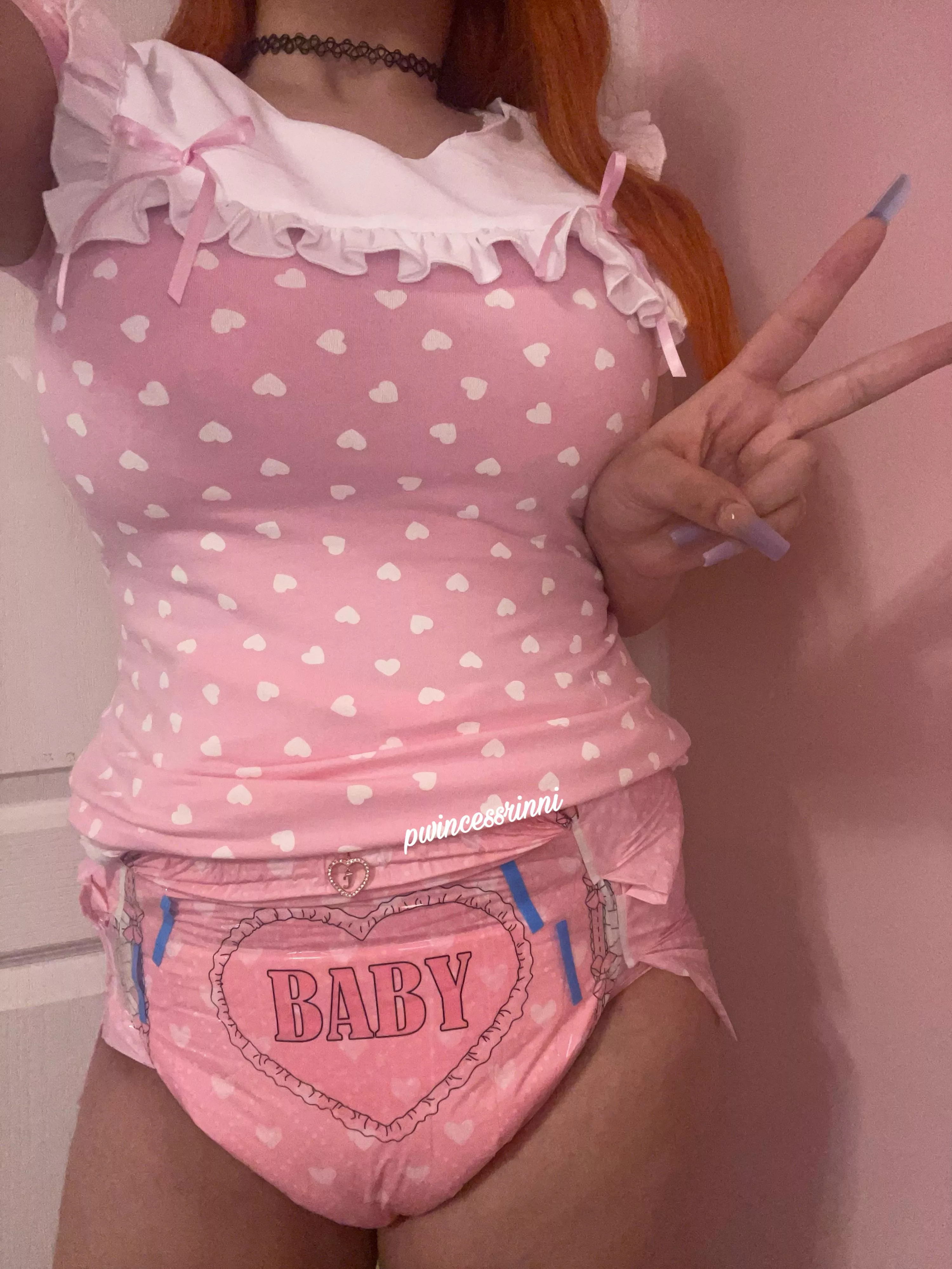 hearts hearts everywhere 🩷 posted by pwincessrinni