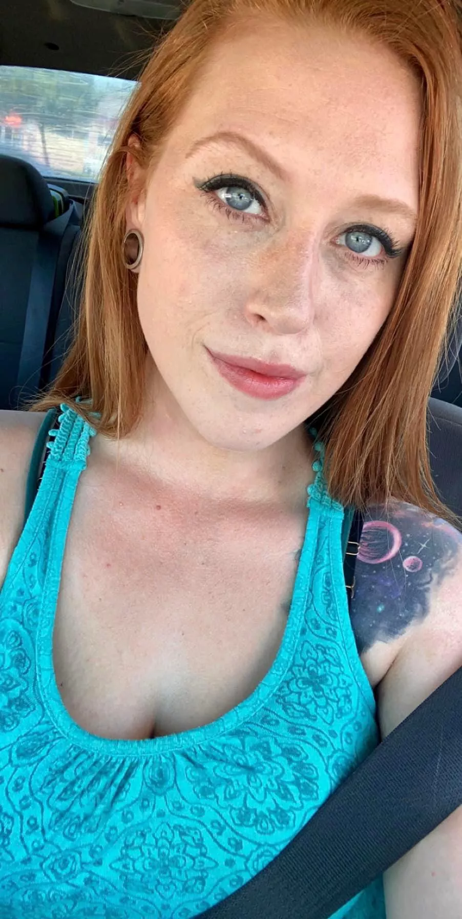 here’s my freckle face :) posted by autumnalyssia