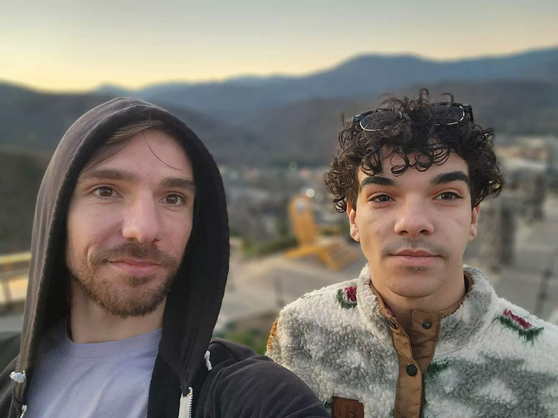 Hey y’all new here!! How’s everyone’s Saturday!? posted by StatusSelect50