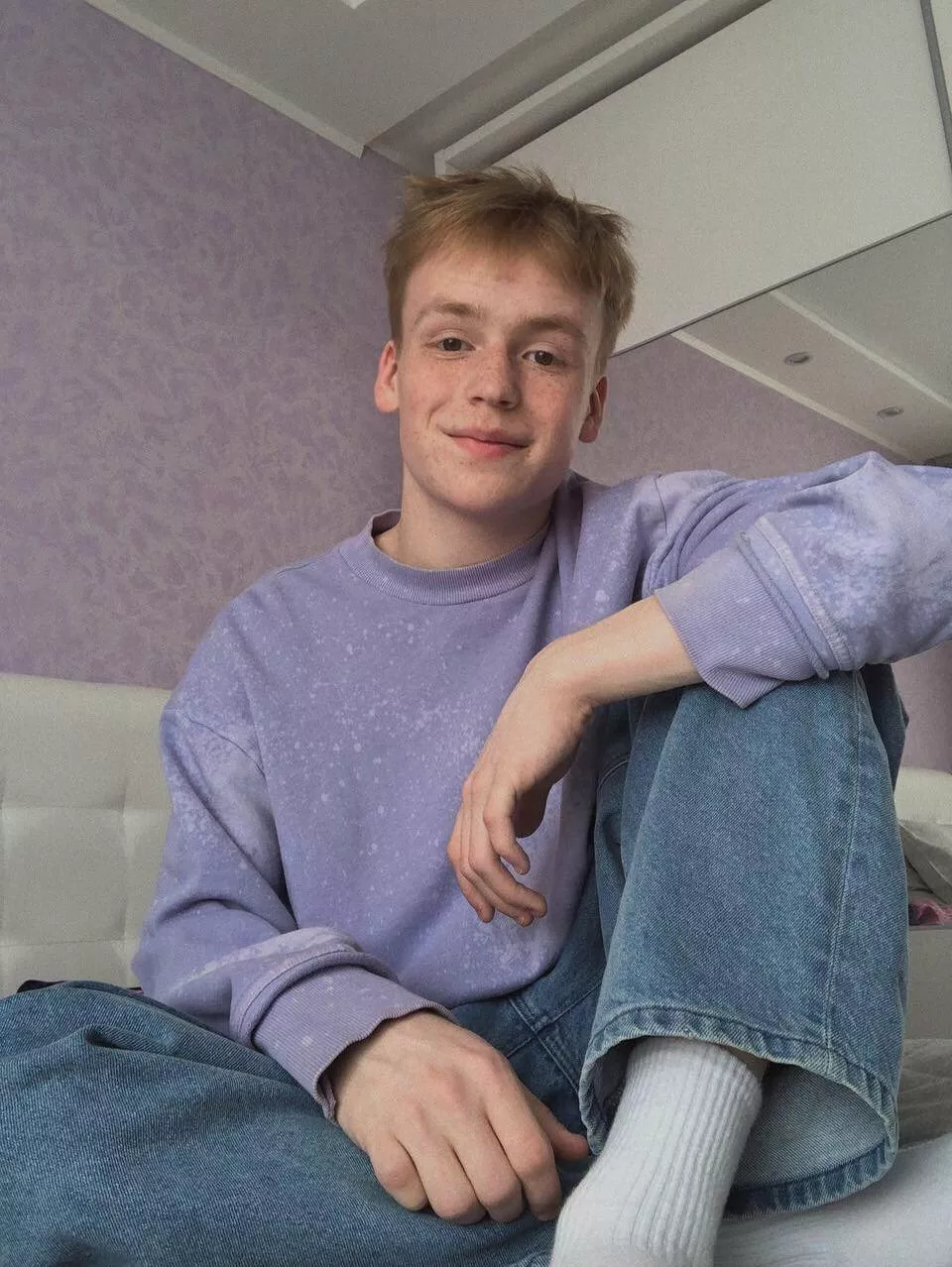 hi there! 4’8ft boy here posted by Alternative-Smell446