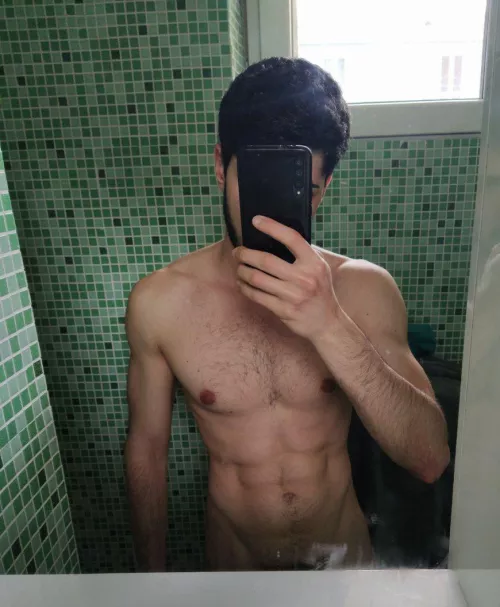 I had to show off in the public bathroom today by brazenlySentence40