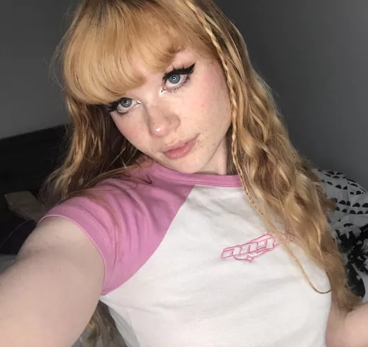 i have freckles in other places too ;3 by pocketpixxie