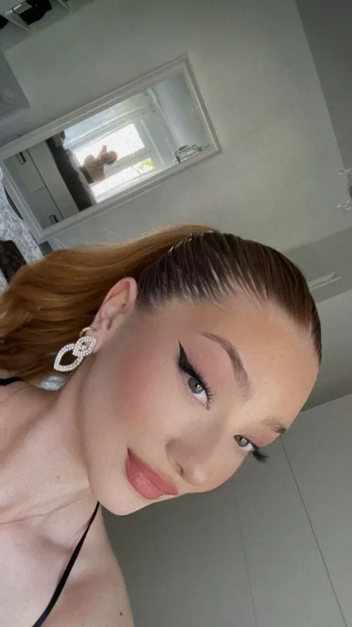 Innocent look by OldDinosaurus