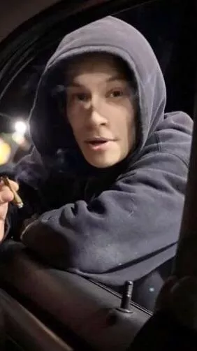 Insecure about my looks posted by Popular-Bee9255