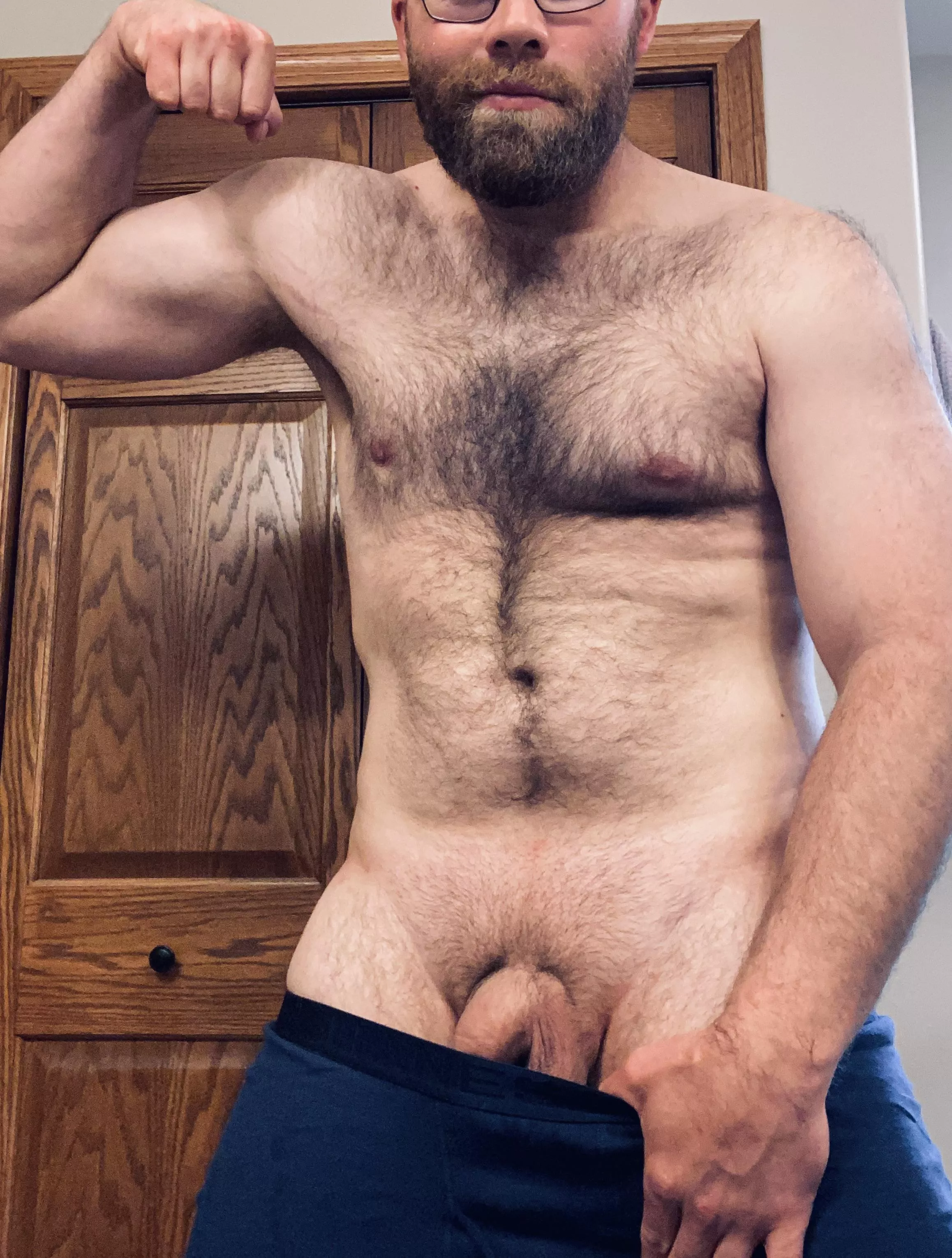 It’s cold/rainy outside…stay inside with this 6’5” dadbod? posted by BigJoe_30