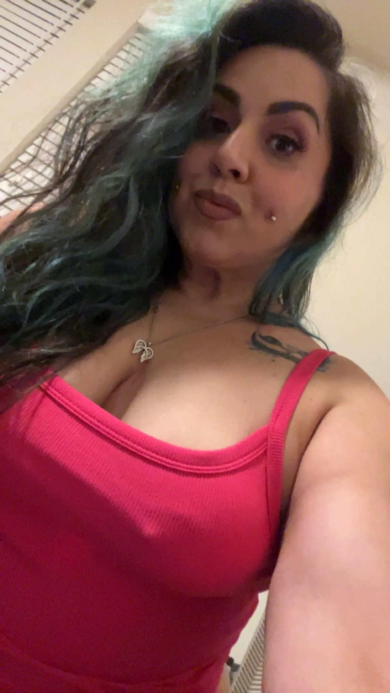 It’s time for bed!! Sweet dreams babes! posted by crisycakes_