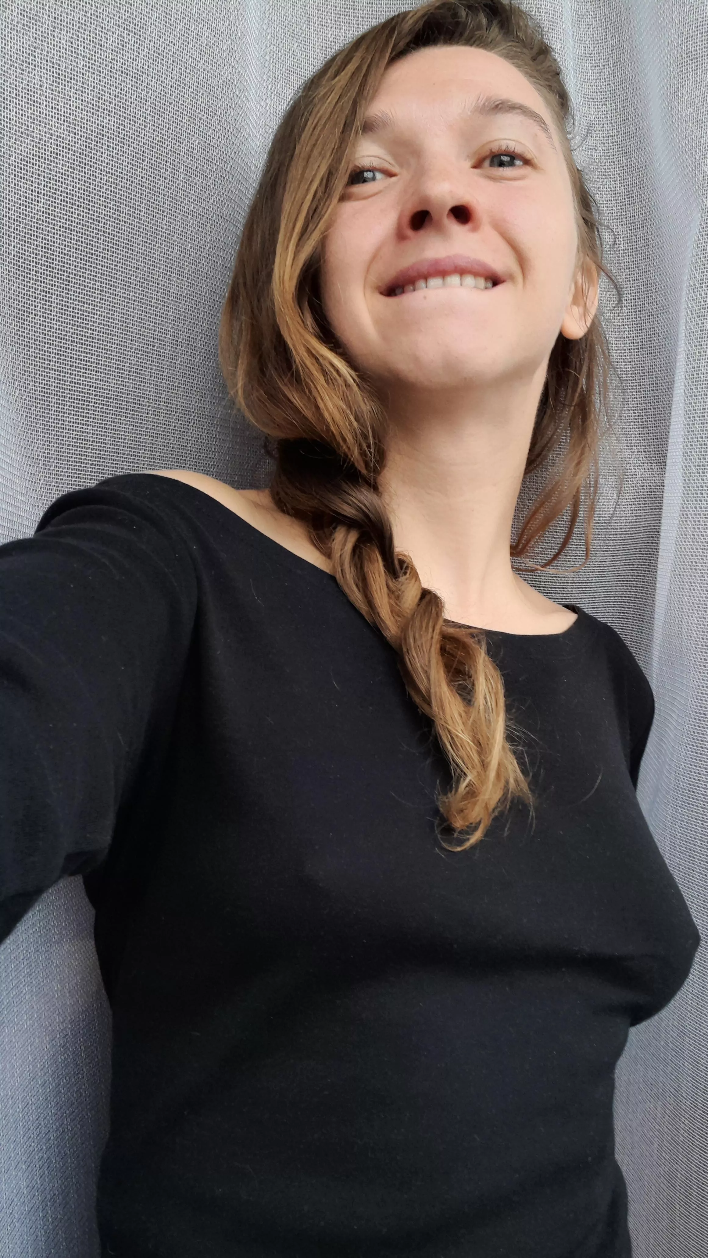 Let's play together! ... And roll around with sweet laughter 😊 iiihaa [f28] posted by beeboogirl