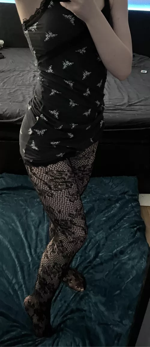 love my petite body 😍✨ by gorgeous_kira