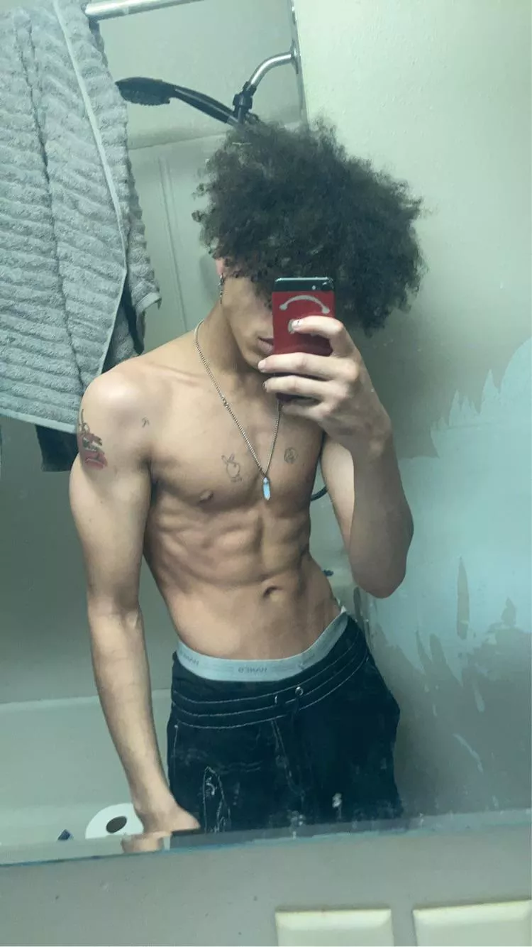 (M20) 130lbs of eboy posted by Toonytokes
