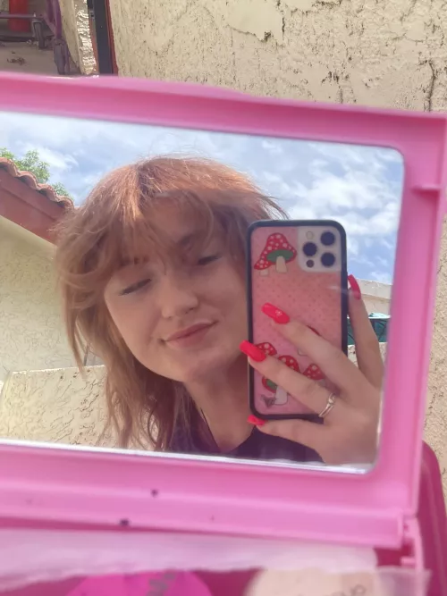 Morning bangs by SaintBunnie