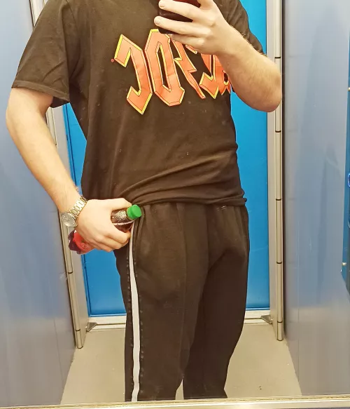 My little bulge by DarkIdefix