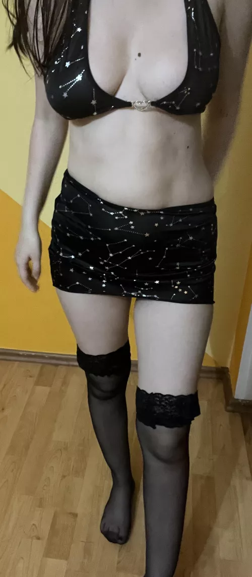 Sexy small skirt by kinkyhotdreams