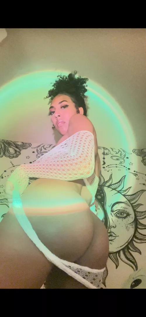 Tell me you like the view by Babygirlluckyjade