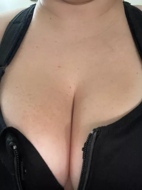 They made the zipper unzip!!! by Bazooka-Jane23