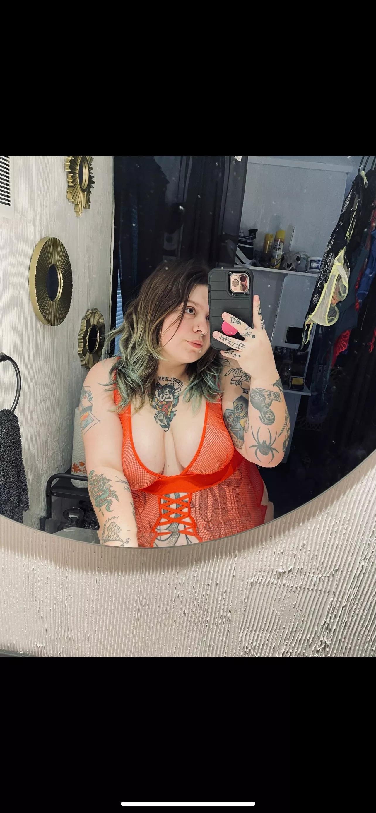 Trying on lingerie. 😌 posted by rainexflower