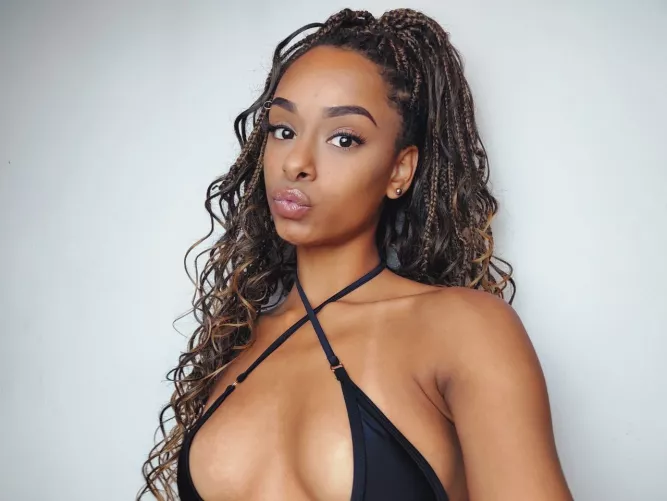 Trying to be subtle, but can't stop smiling. by eududarosa