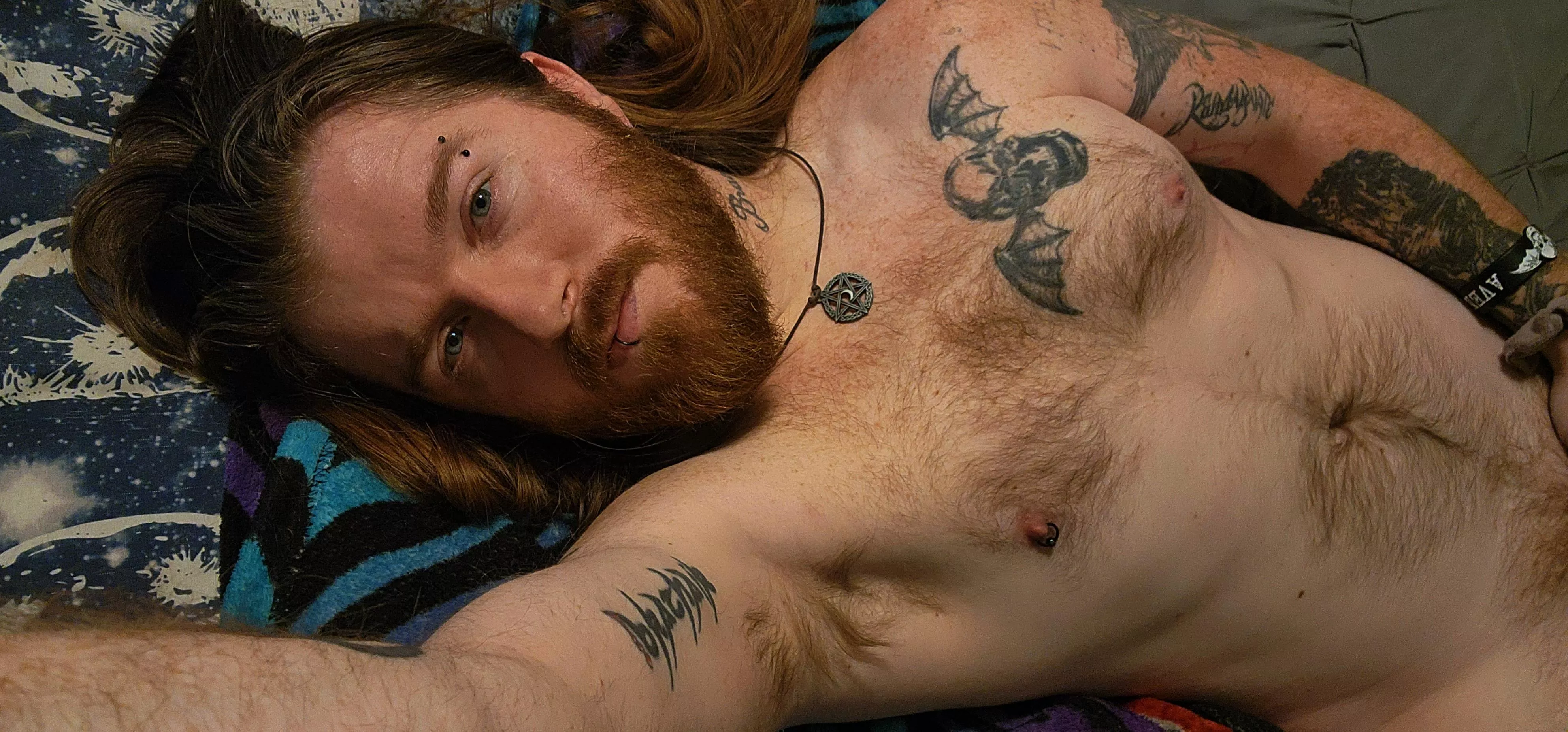 Waiting for the shower to heat up [32] posted by RockerDaddy34