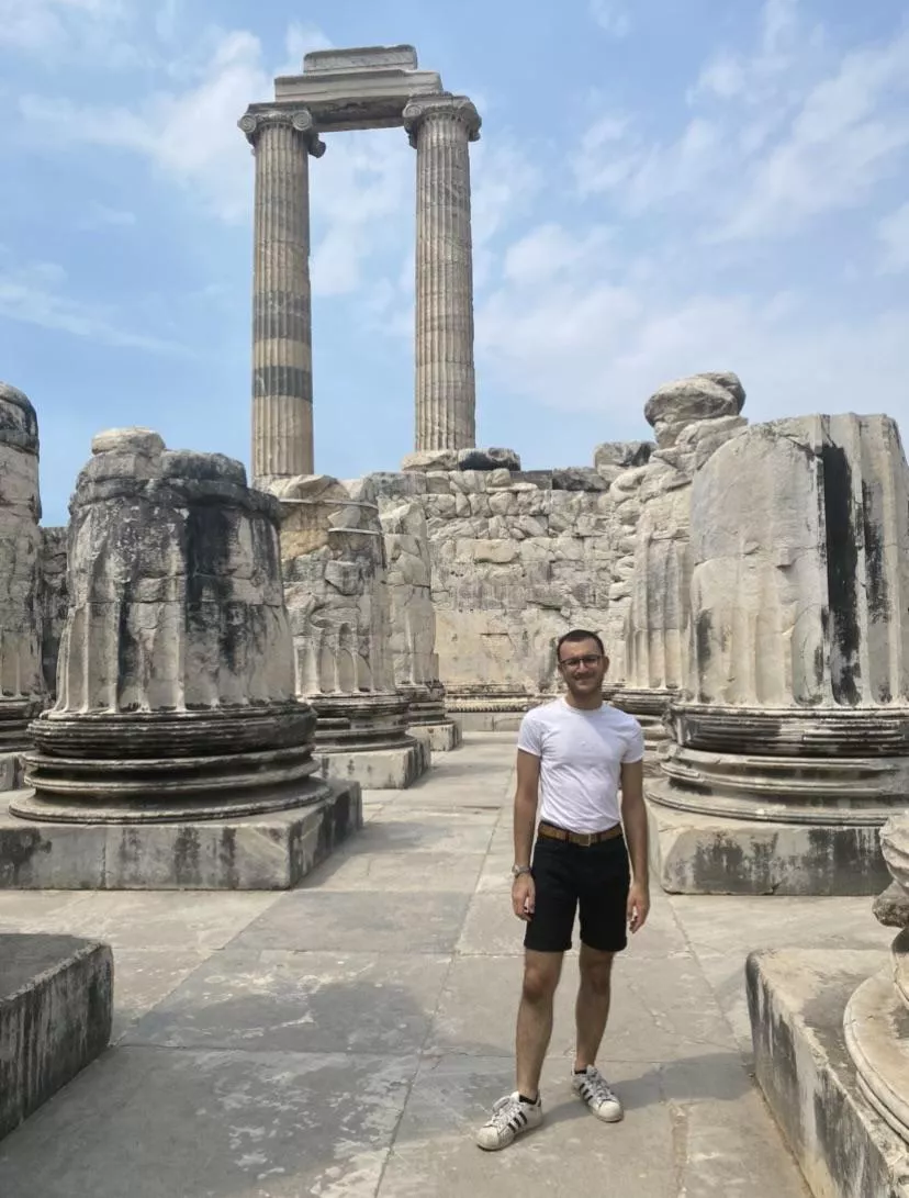 who doesnt love ancient sightseeing?!! posted by trnzyy