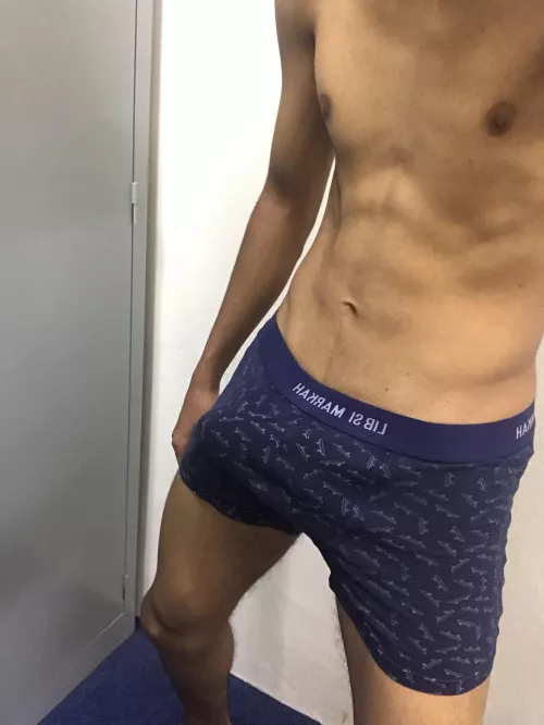 Who want to have fun with me? by Virgin251