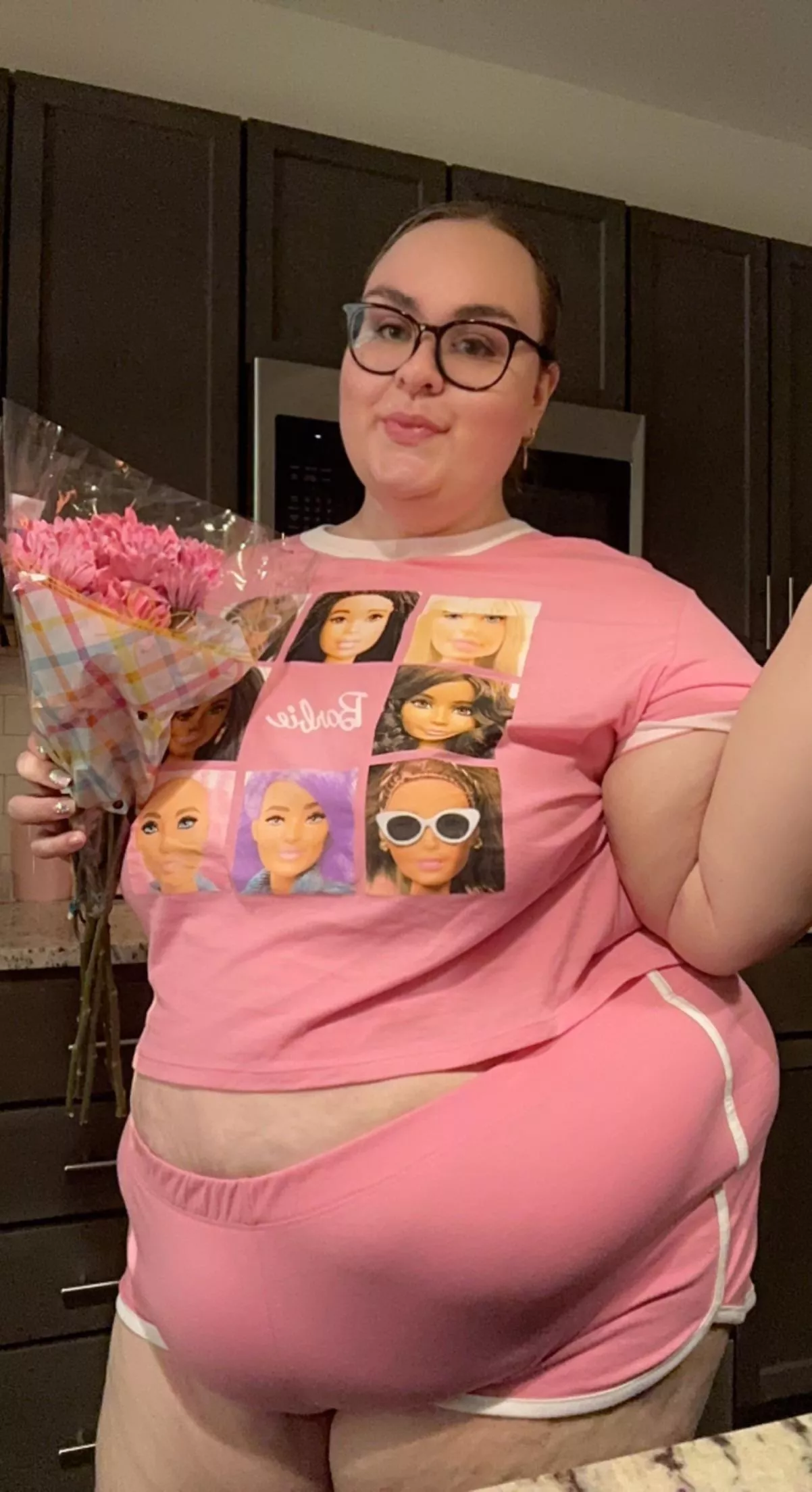 Would you bend me over in the kitchen? 👉🏼👈🏼 posted by Blondebaebe