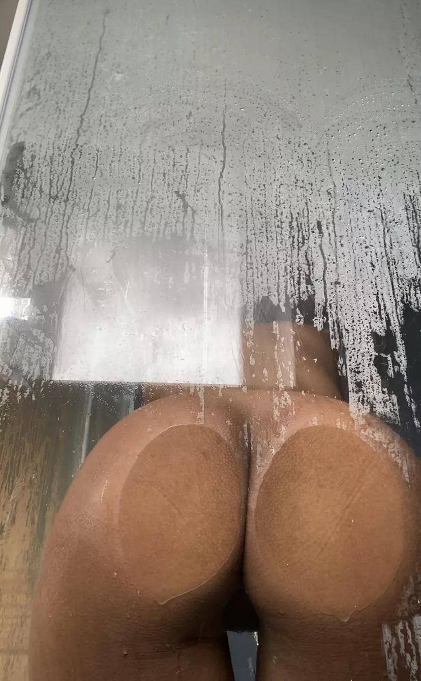 Would you please insert your dick in this desi ass? [F] posted by penseatdistushy