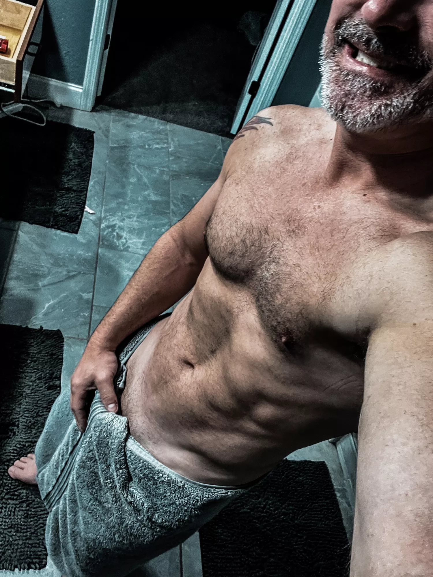 [44] Fresh and clean…wanna get me dirty again? posted by kayak_all_dayz