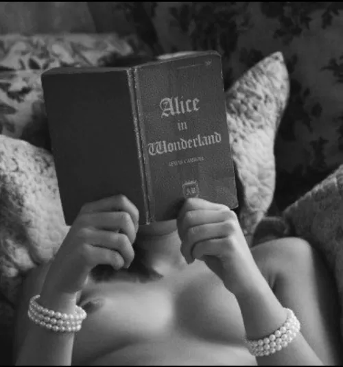 Alice in wonderland by frank461974