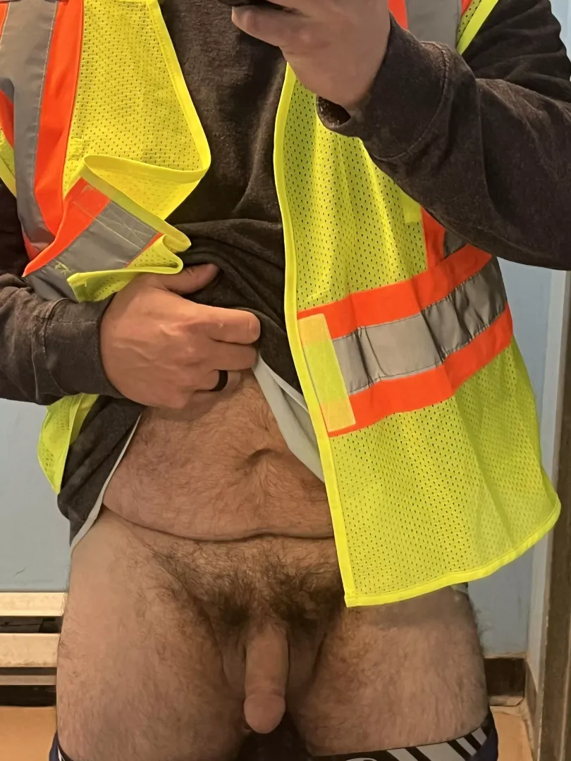 Anybody wanna blow the supervisor? You’ll earn some brownie points. posted by BBGuy14