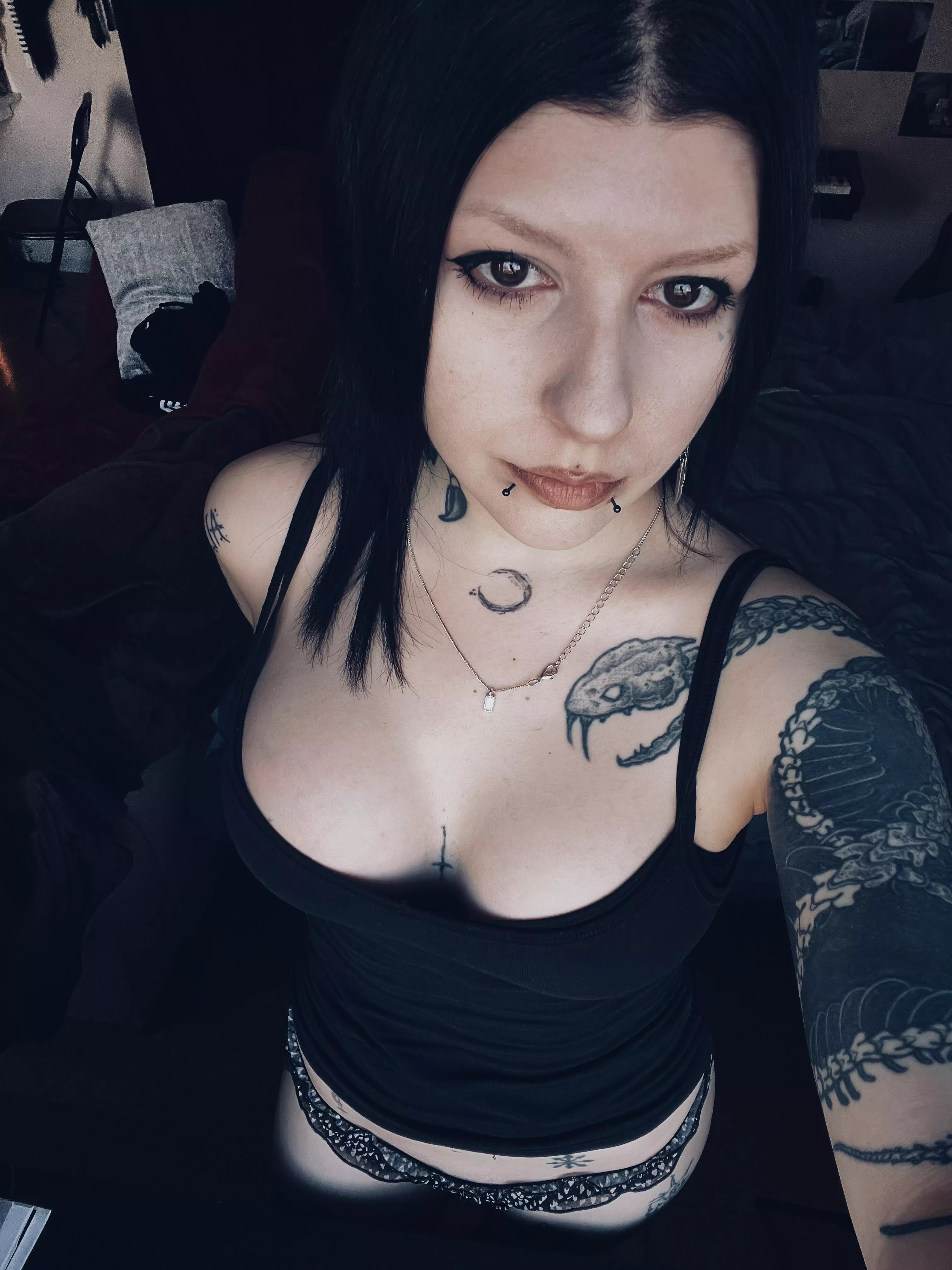 Been listening a lot to Fit for an Autopsy. You like them? posted by JoanneWinterss