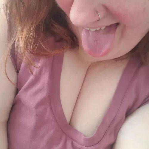 Bored, entertain me! by Sweet-GA-Peach