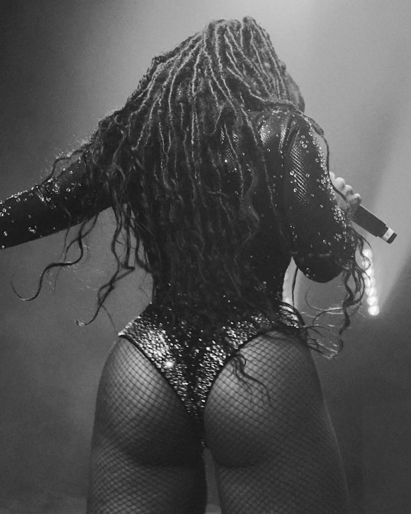 chloe from behind posted by nsfwalt_ayy