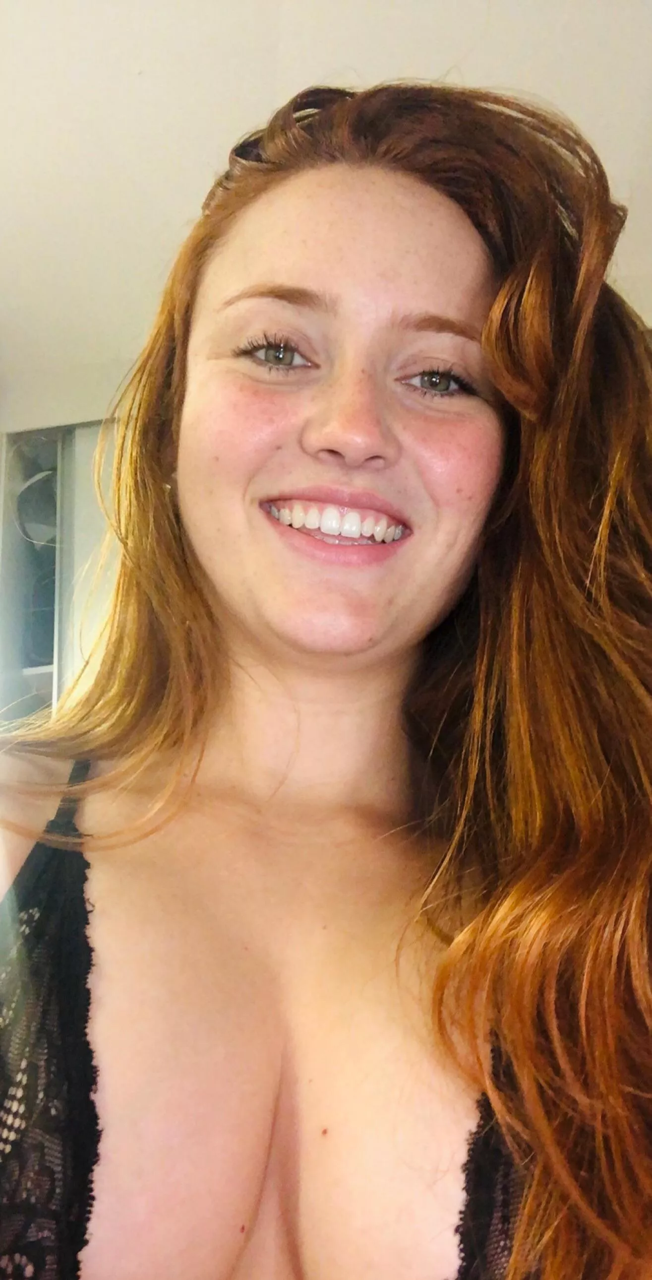 [f]happy smiling to start the week posted by Puzzled_MJ