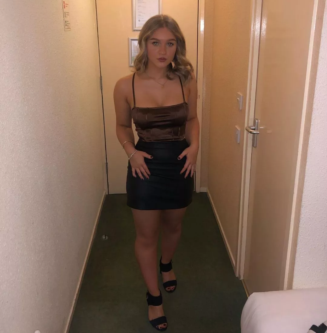 Gorgeous posted by Special-Yam-8398