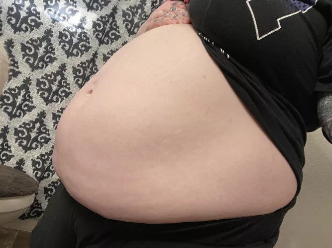 Guess who weighs 259lbs 🥵 by Plane-Presence9551