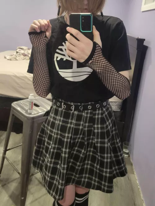 Hai 💜💜 by Lumpy_Acanthisitta46