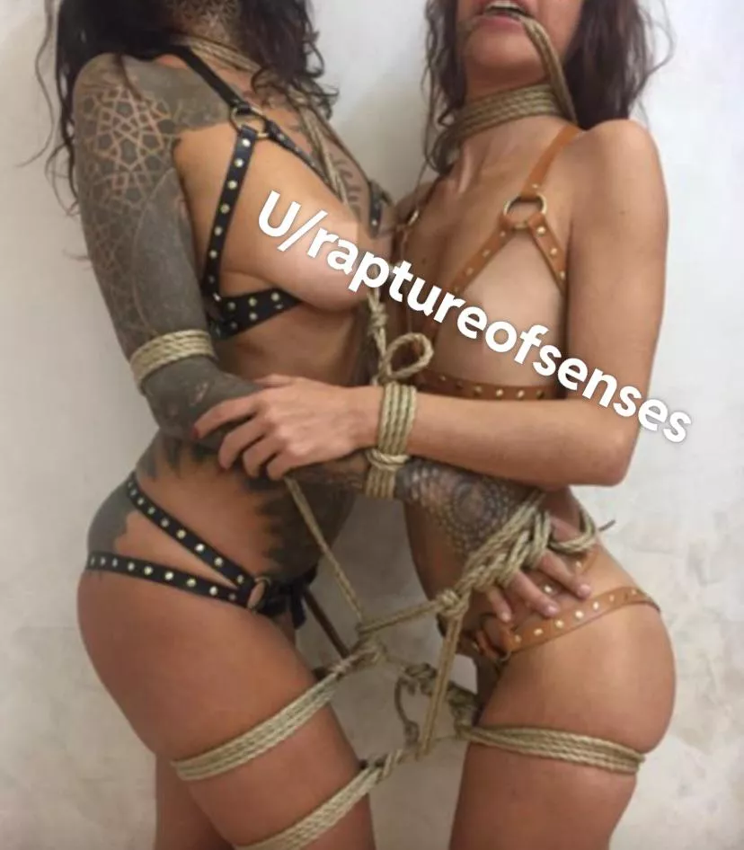 Here I am, again, mixing my leather items with ropes 😍 posted by raptureofsenses