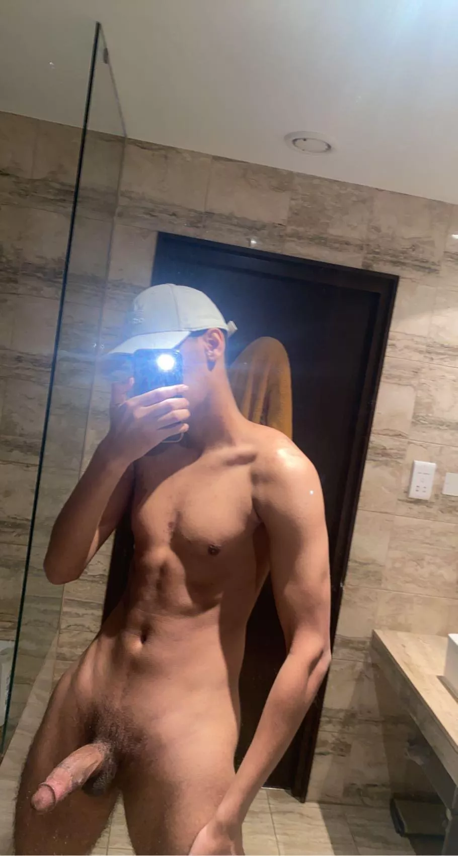 Hey(with a thick dick) posted by SefaroeseAB