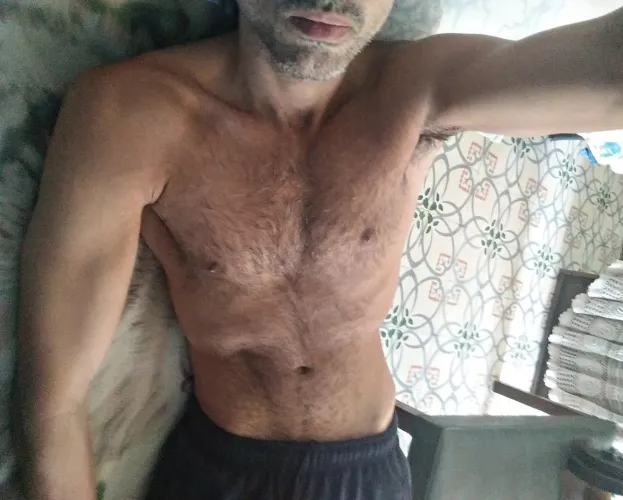 I want to meet an alpha dominant man. Pls DM me ❤️ by GiusXX