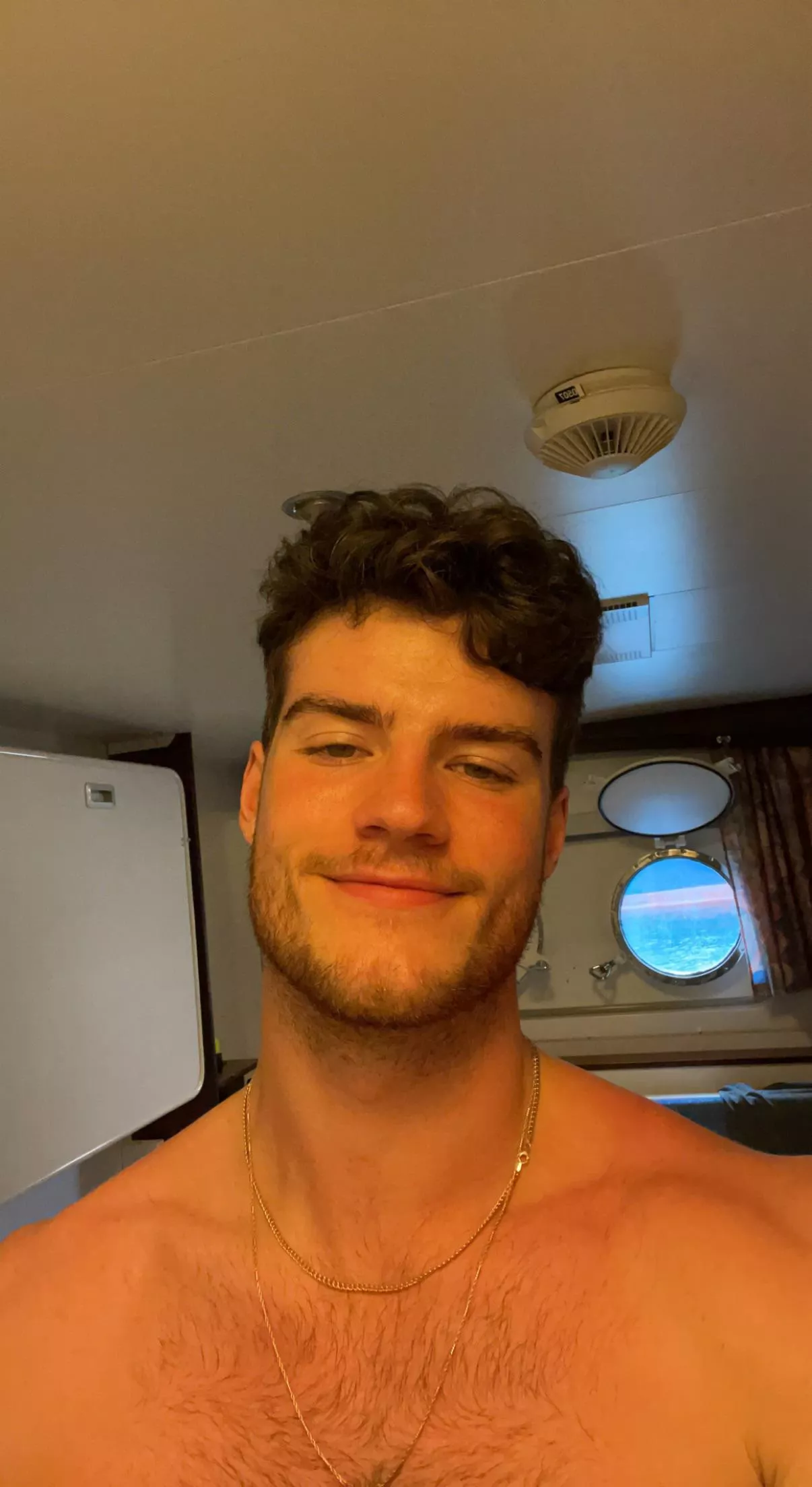 Ignore slight sunburn on my chest🤣 posted by CainTops