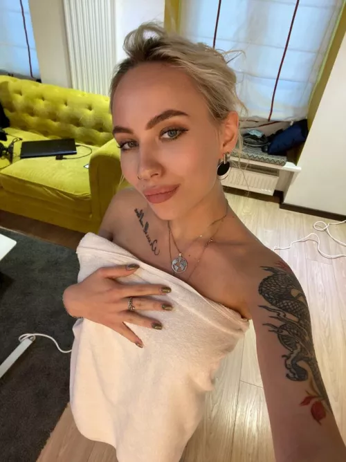 It is the first thing you see when you wake up by bella_mur