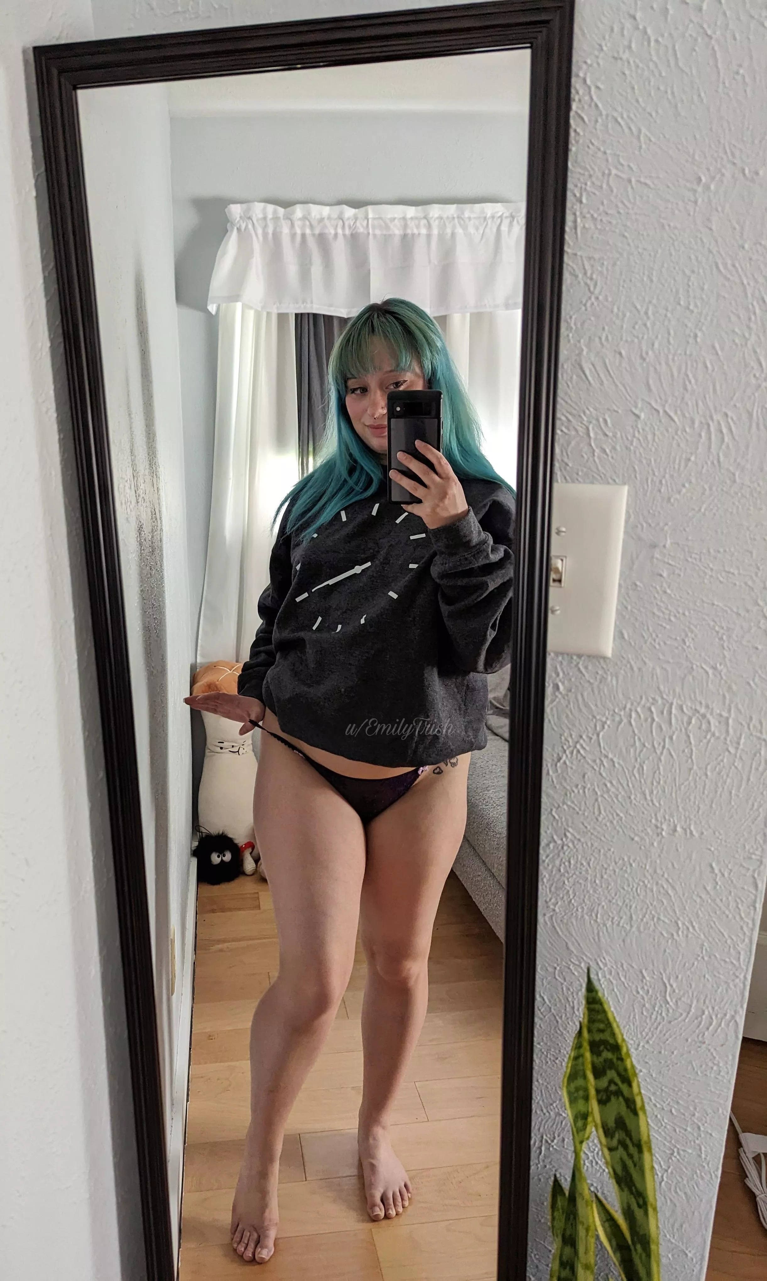 It's the perfect day for an outfit like this posted by EmilyTrish