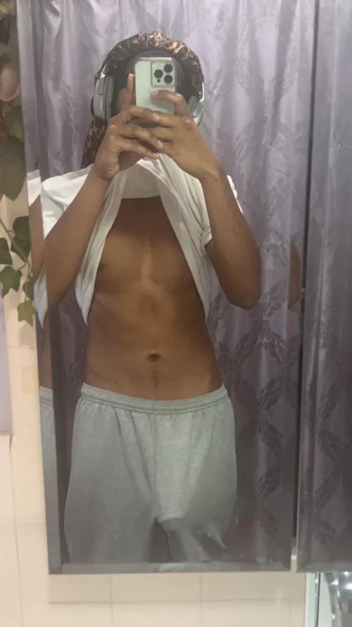 It’s true what they say about skinny guys :) by HungCurls