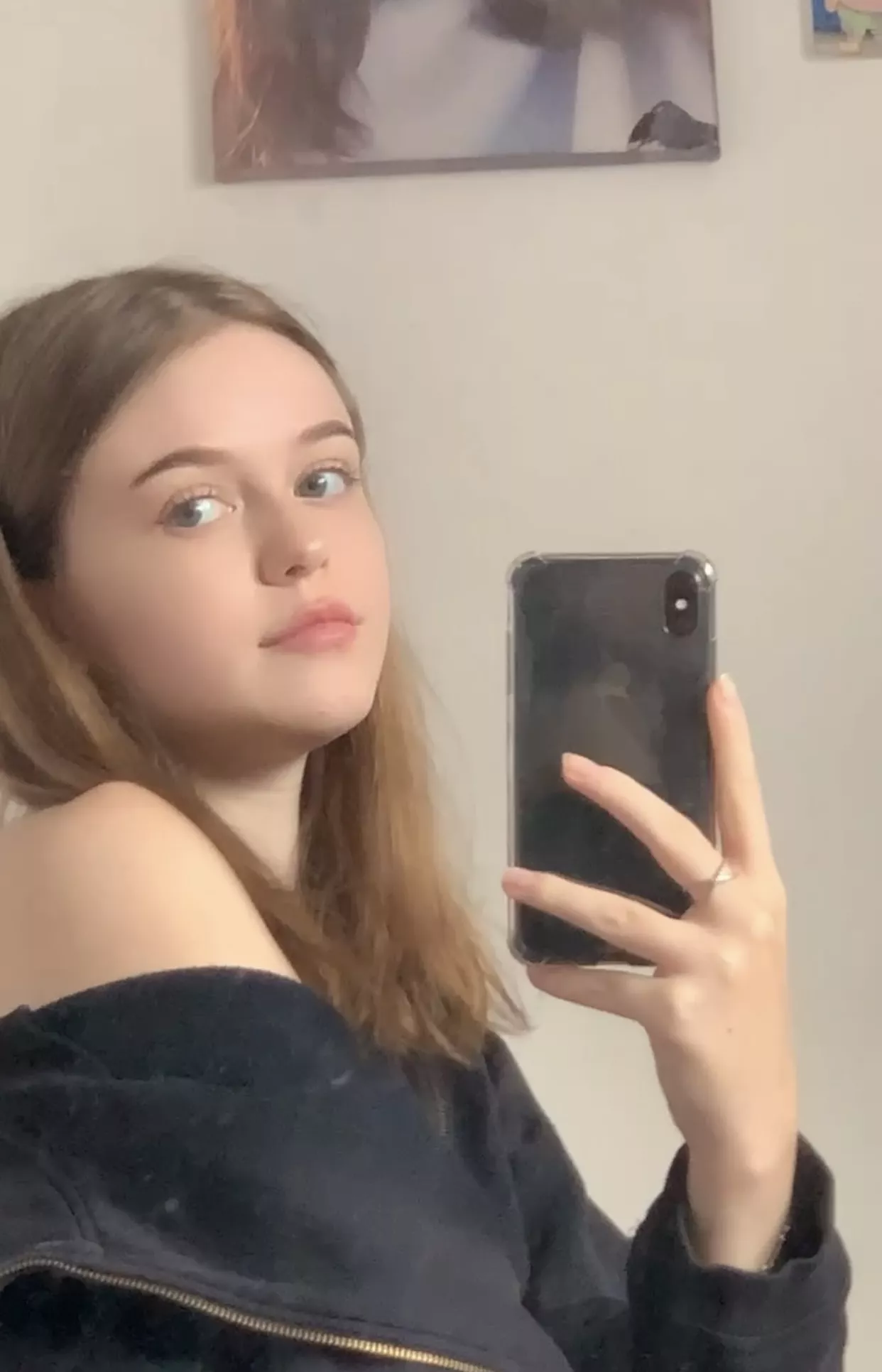 mirror selfies just don't get old posted by Temmikyu