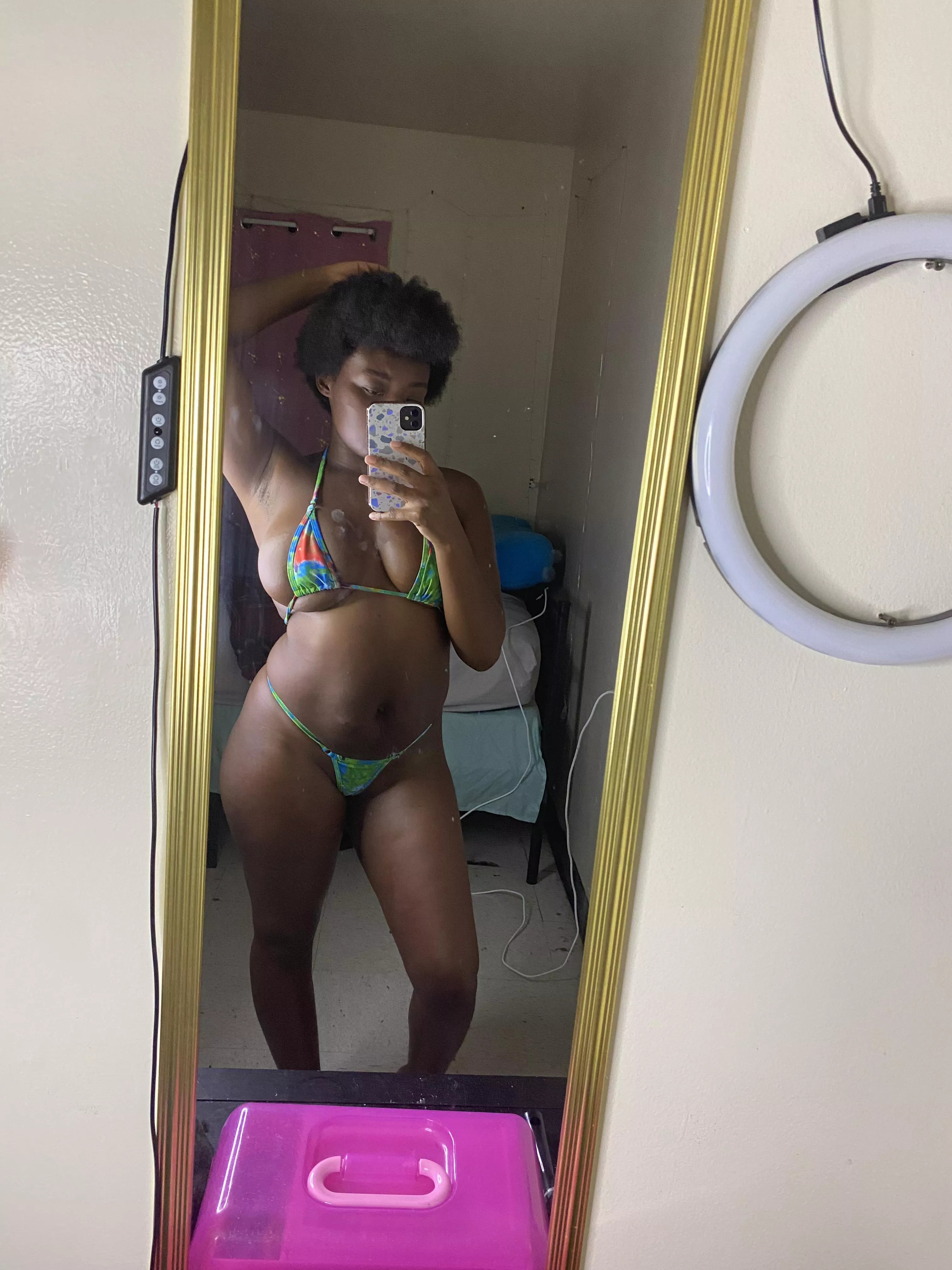 New swim suit posted by Daddysbratt19